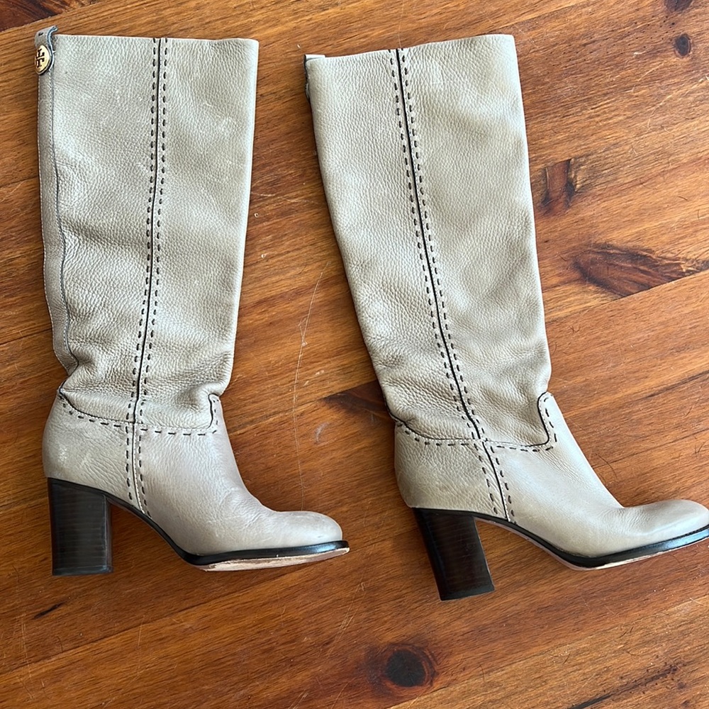 Tory Burch size 7 knee boots